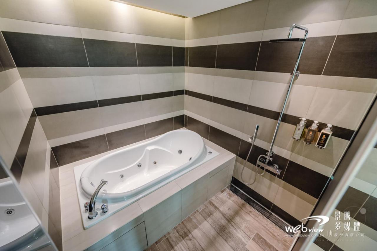 Hotel 玩行旅台北館 Tajpej Zewnętrze zdjęcie