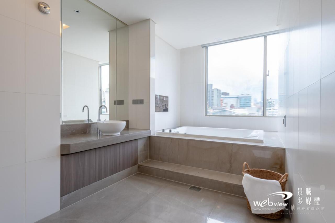Hotel 玩行旅台北館 Tajpej Zewnętrze zdjęcie